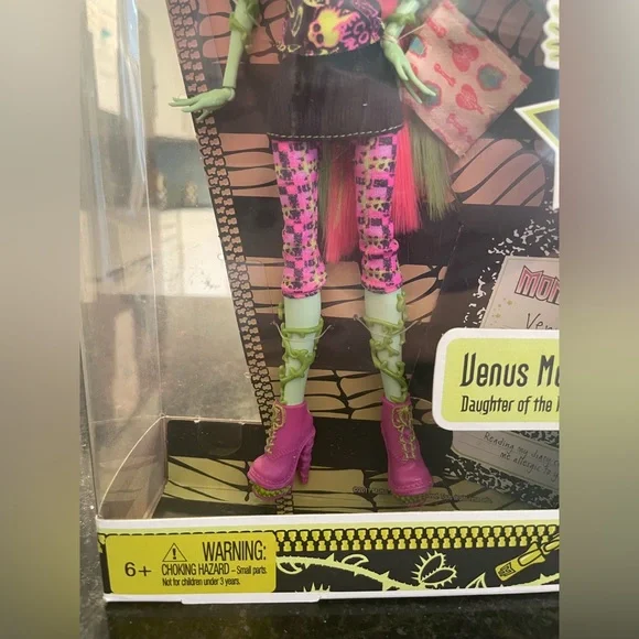 Monster High Venus McFlytrap First Wave - Picture 9 of 10